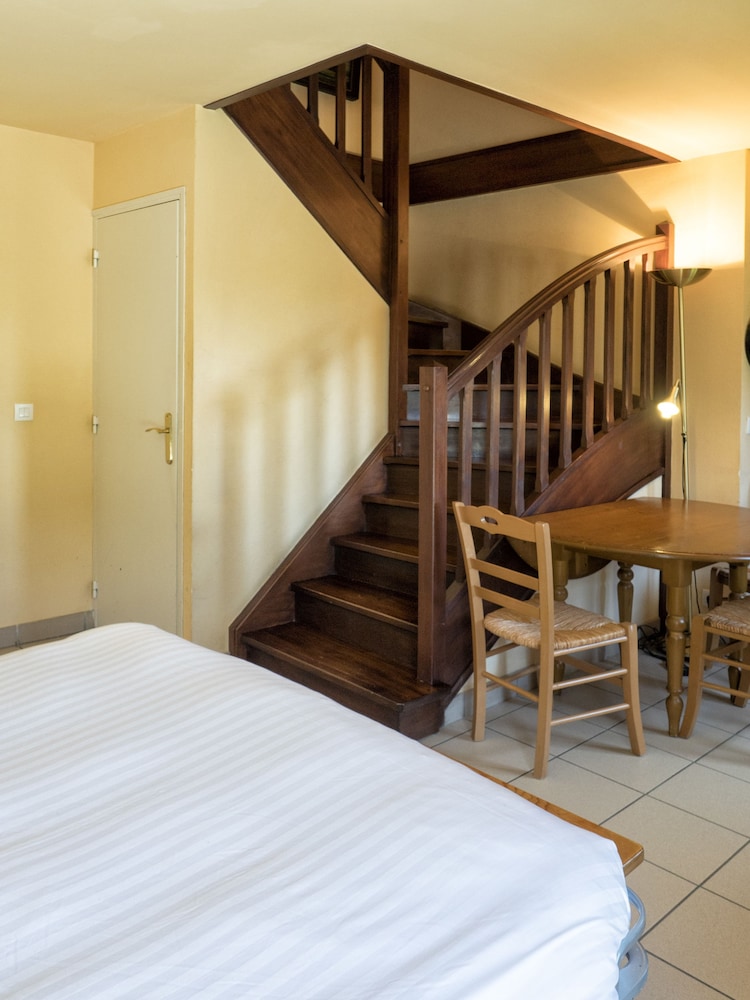 Classic Apartment, 2 Bedrooms, Non Smoking, Garden View