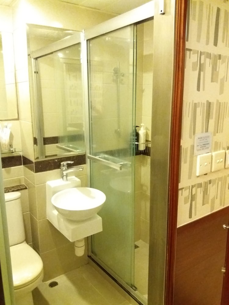 Deluxe Family Suite (5 person)(with Window) photo 3