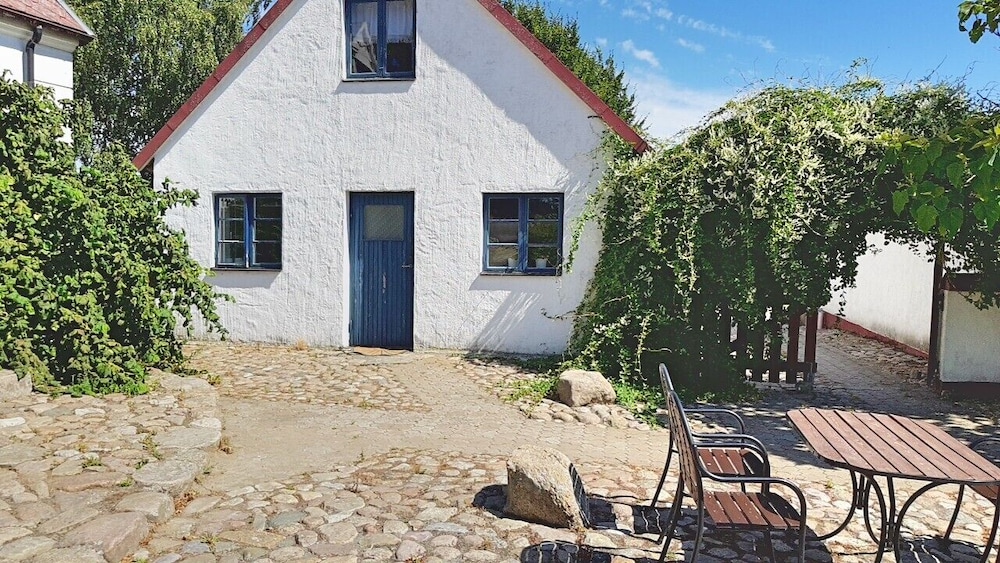 Cottage, Patio photo 3