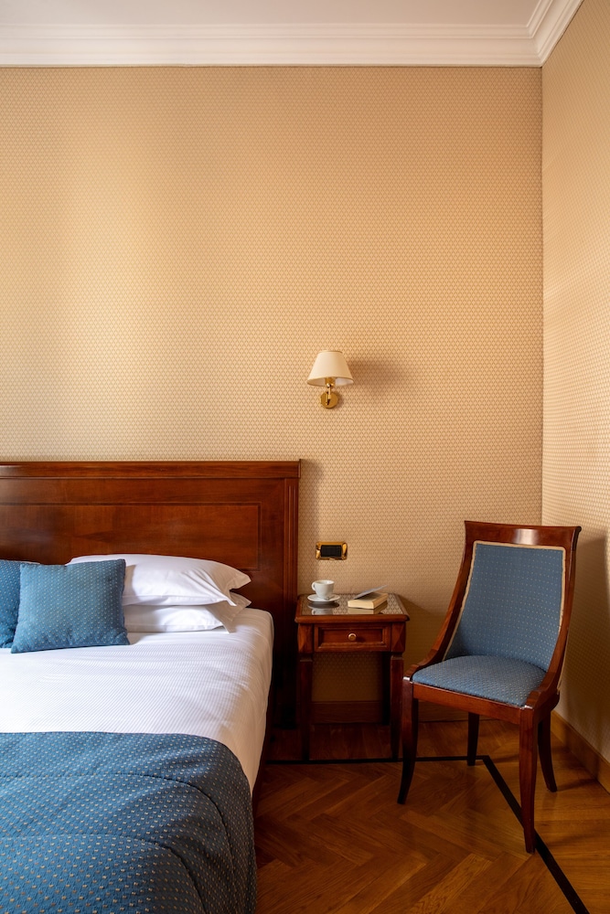 Superior Double or Twin Room (doccia idromassaggio)
