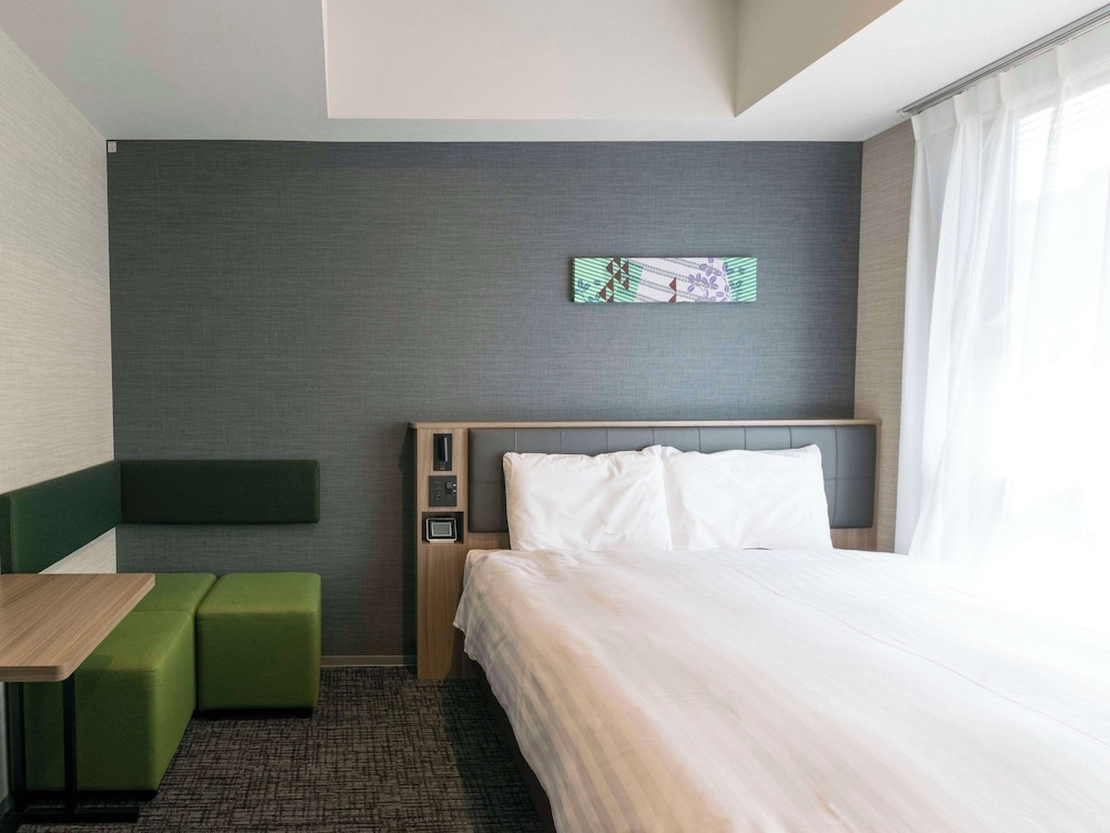 Standard Room, 1 Queen Bed, Non Smoking - Photo 6