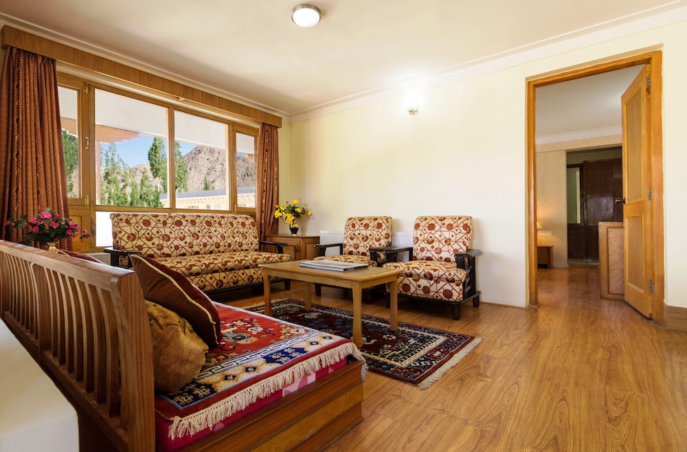 Deluxe Suite - Photo 4