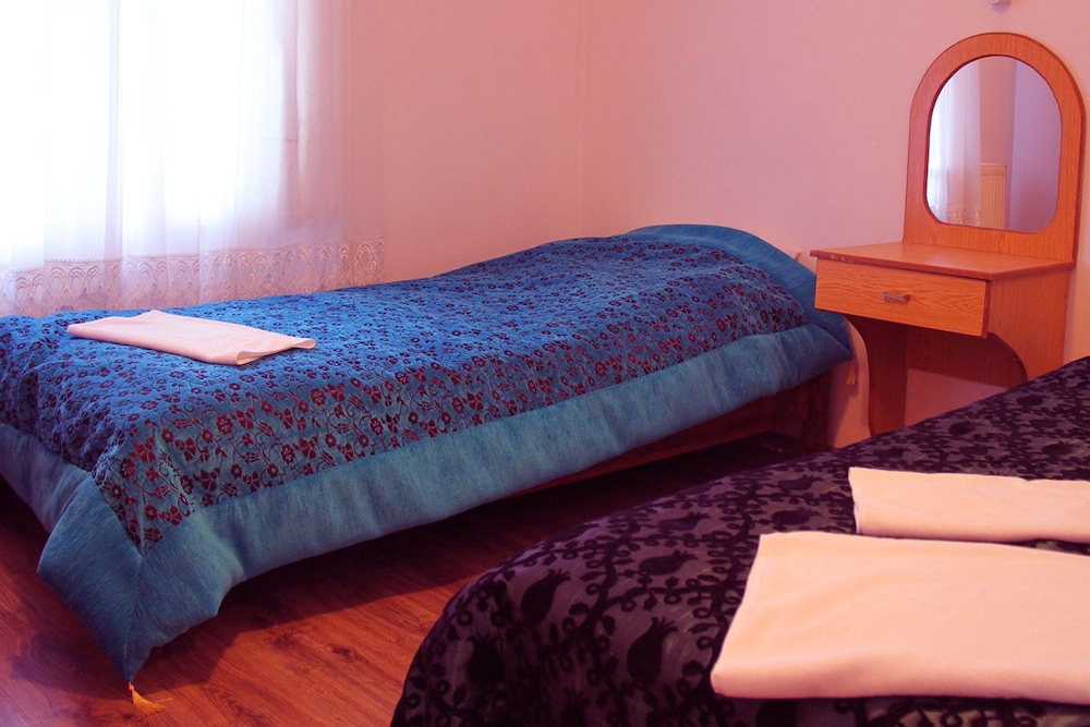 Standard Twin Room photo 3