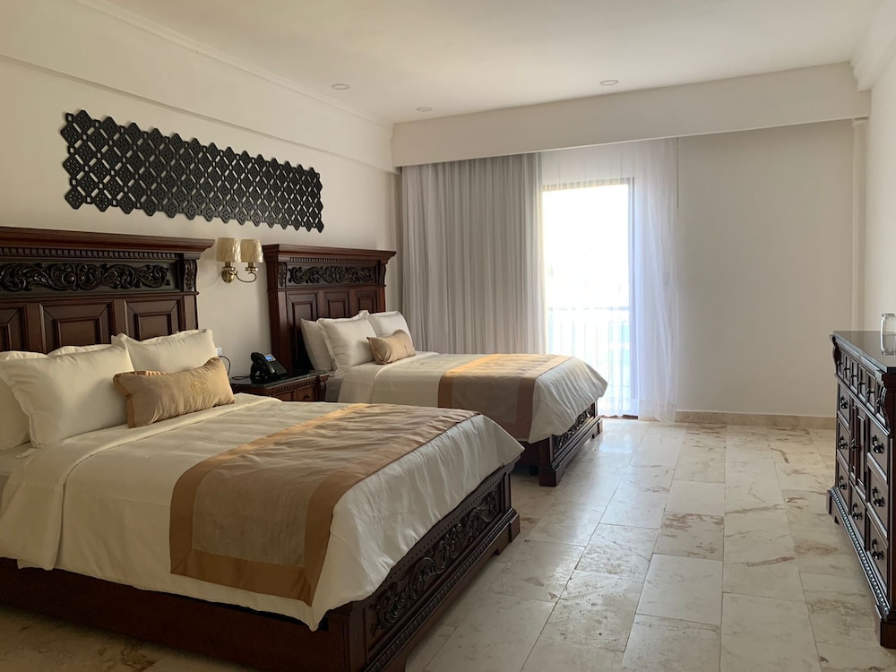 Master Suite Deluxe