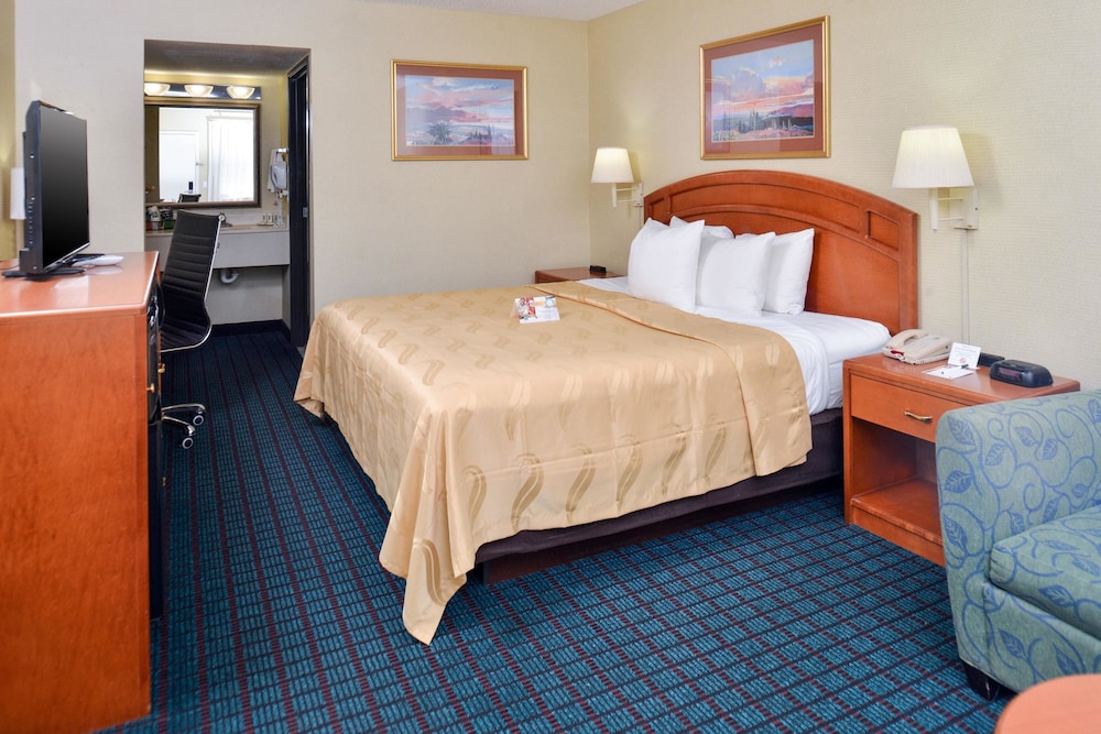 Room, 1 Queen Bed, Accessible, Non Smoking photo 1