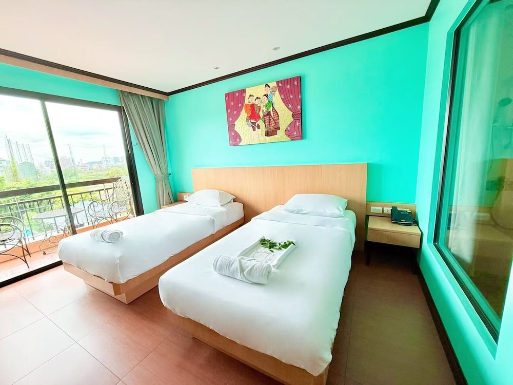 Basic Double or Twin Room, City View