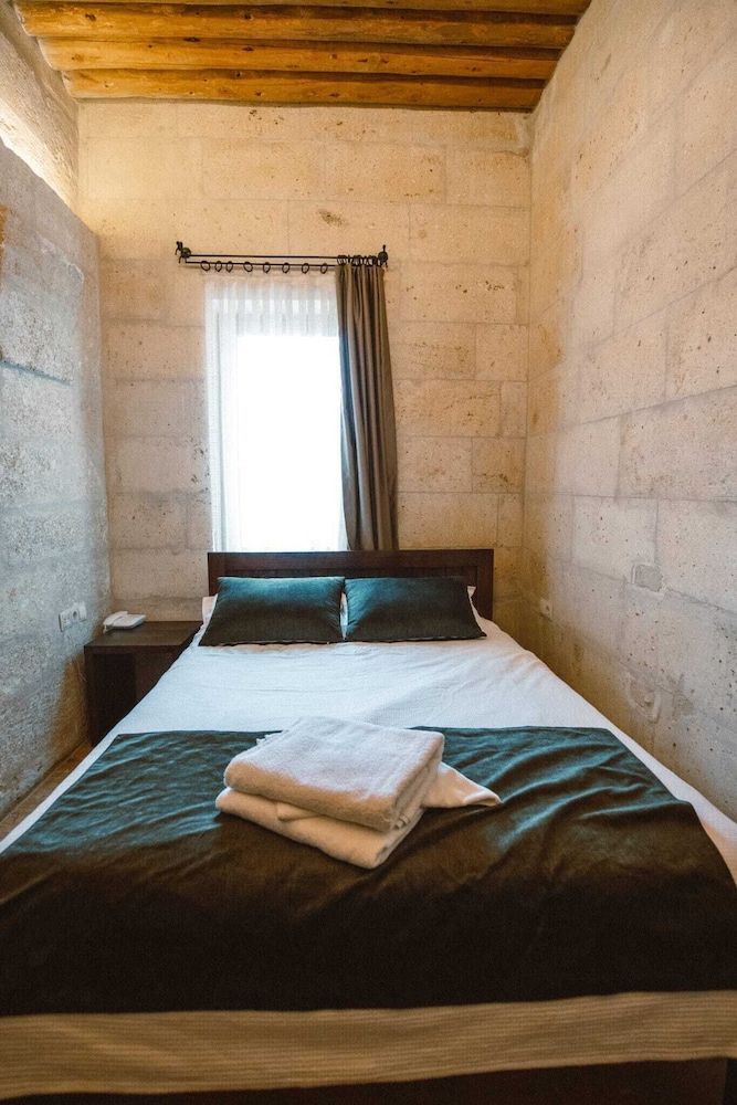 Deluxe Double or Twin Room, 2 Twin Beds photo 1