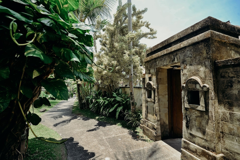 One-Bedroom Pool Villa - Photo 3
