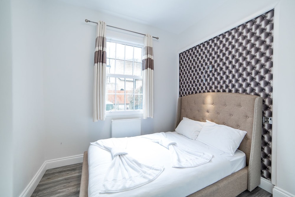 Superior Apartment, 1 Bedroom (Sleeps 4) photo 3