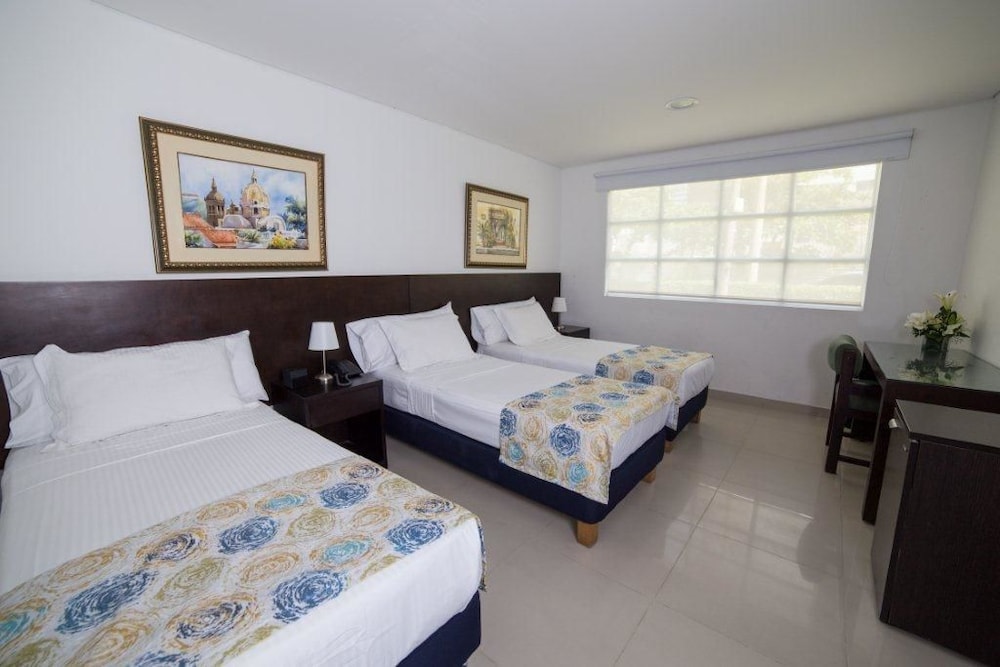 Standard Triple Room - Photo 2