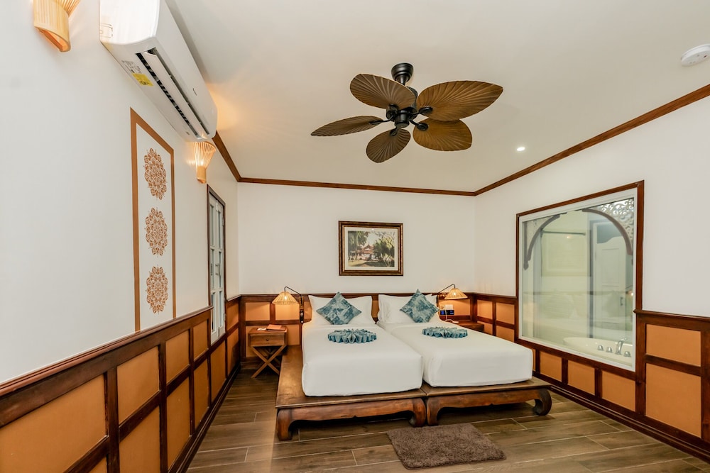 Courtyard Suite Twin Room