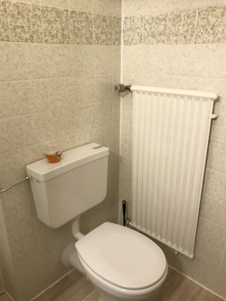 Basic Double Room photo 3