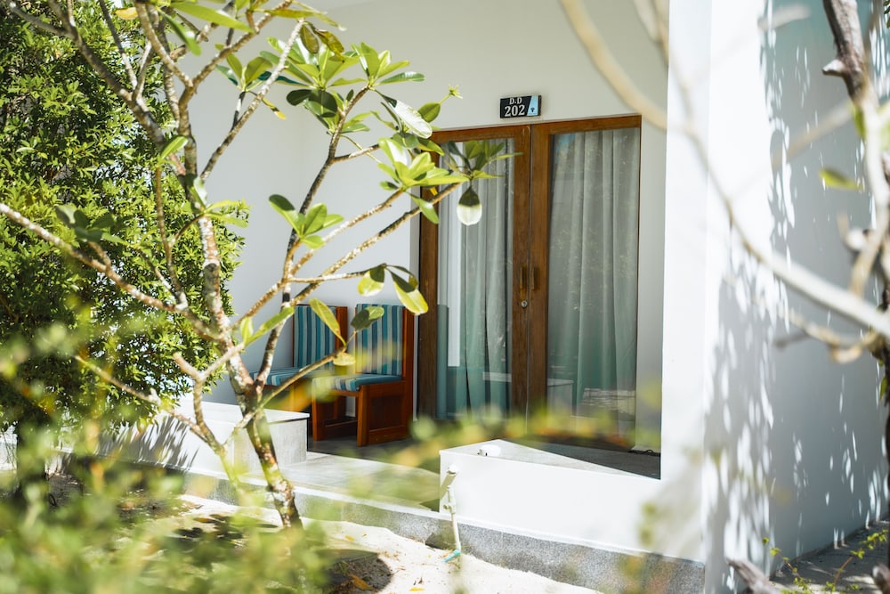 Deluxe Double Room, Pool View photo 3