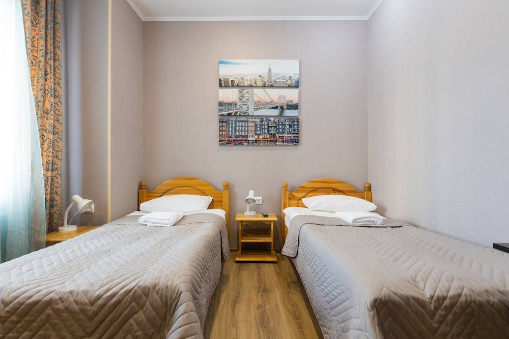 Standard Twin Room photo 3