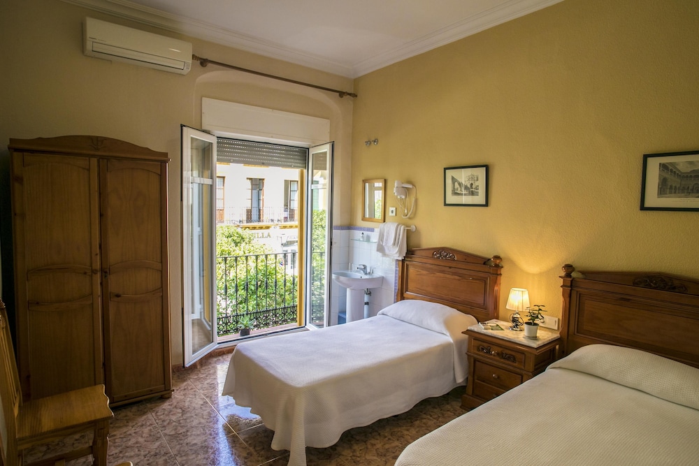 Double Room, Shared Bathroom