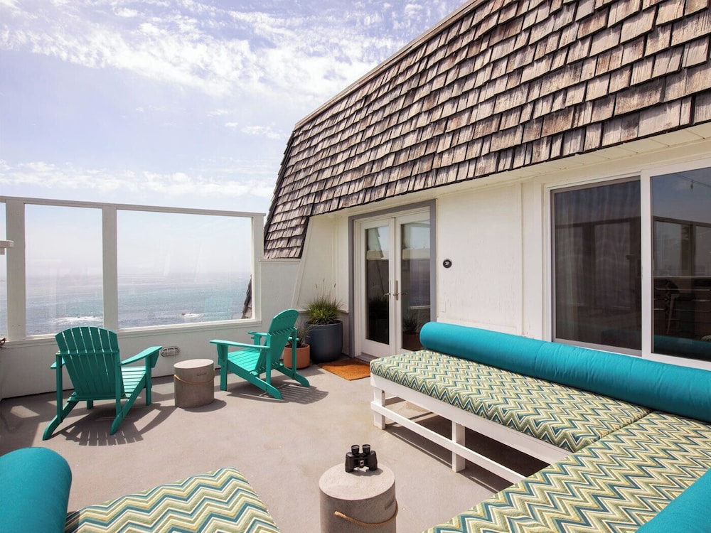 House (The Beach)