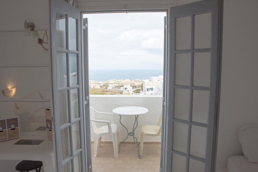 Standard Triple Room - Photo 4