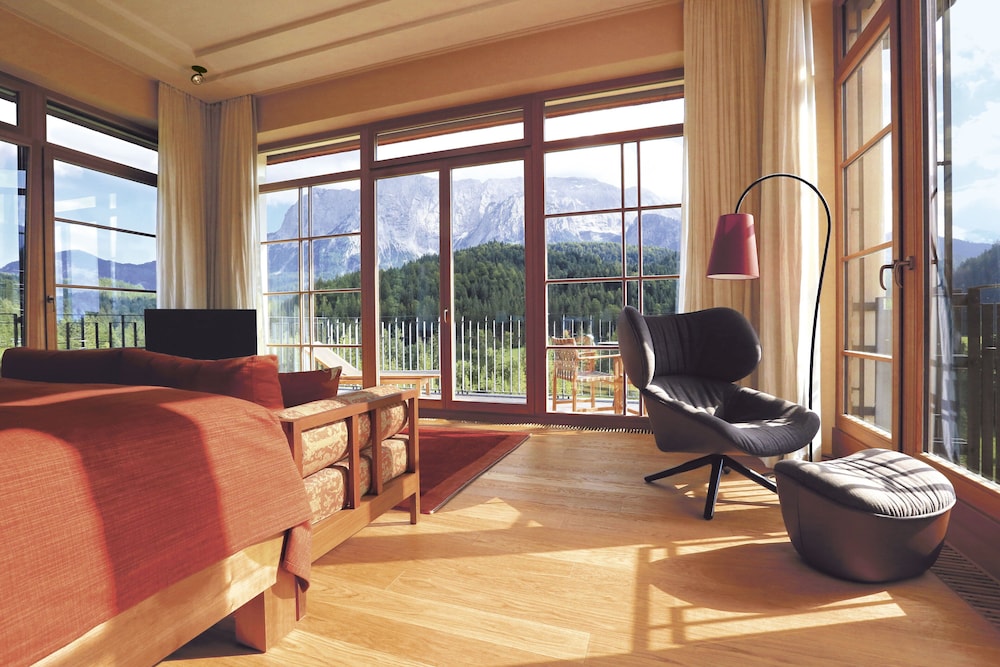 Summit Suite Retreat photo 1