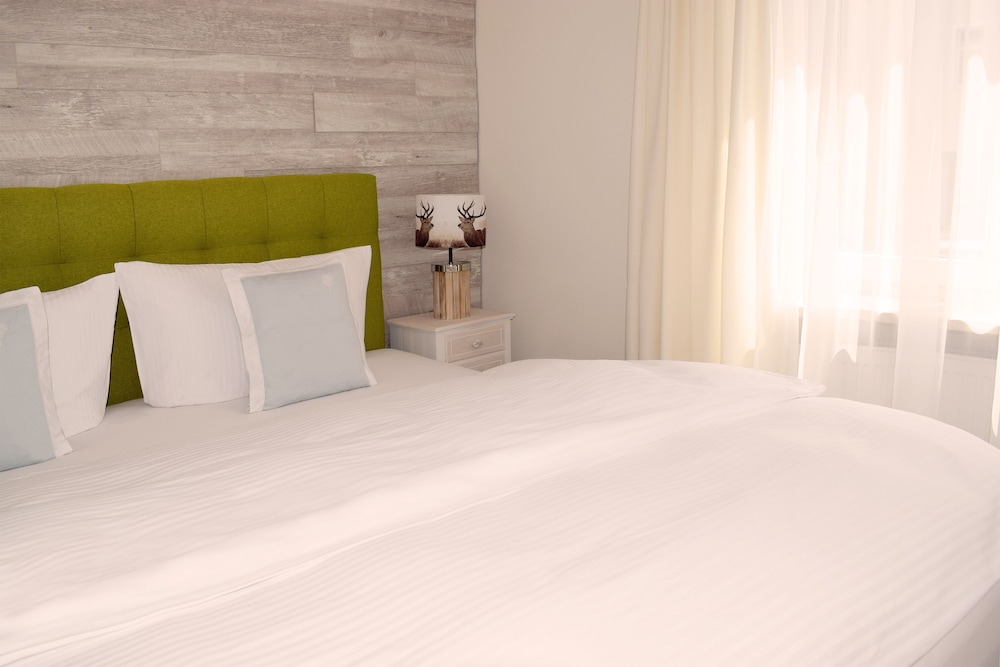 Bayerwald-Suite, Balcony with garden view, photo 6