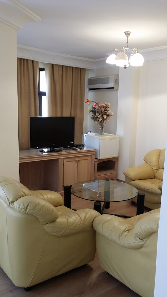 Royal Suite photo 2