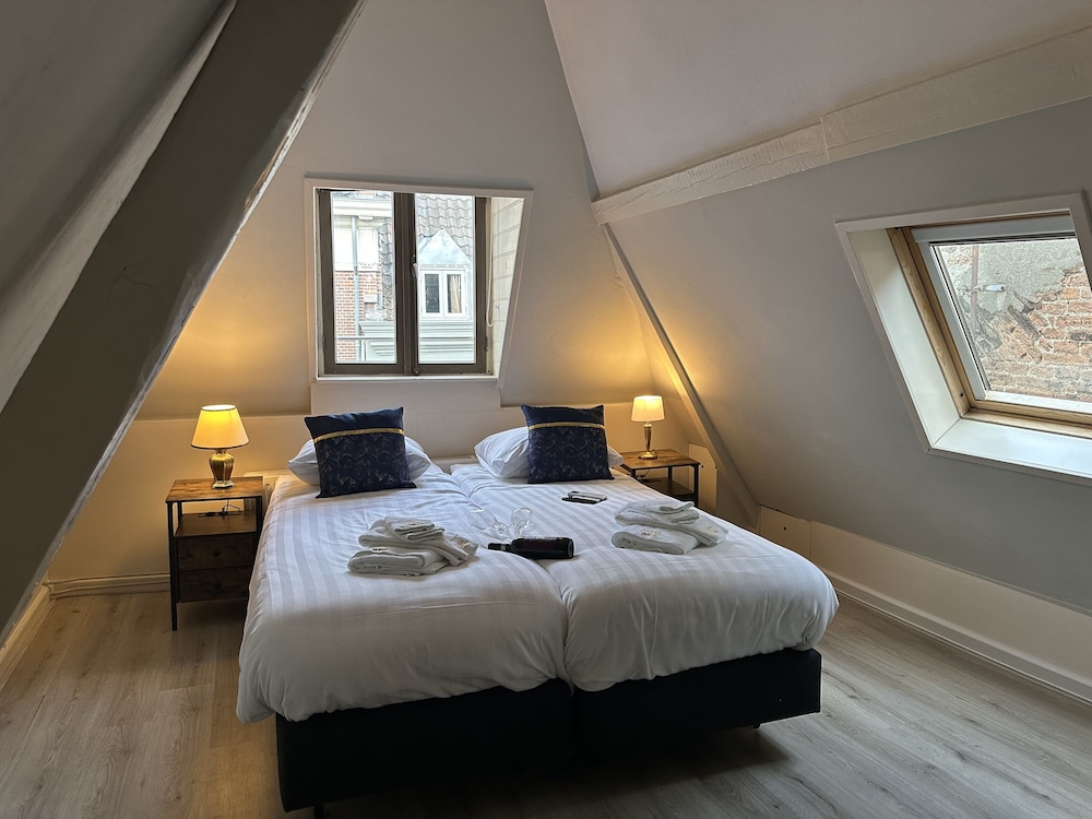 Premium Double Room, 2 Twin Beds, Non Smoking - Photo 1