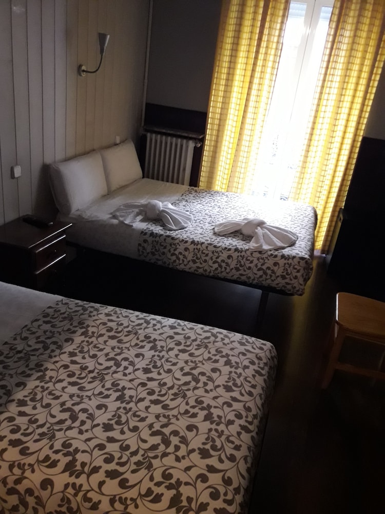 Double Room (matrimonial con cama supletoria) photo 3