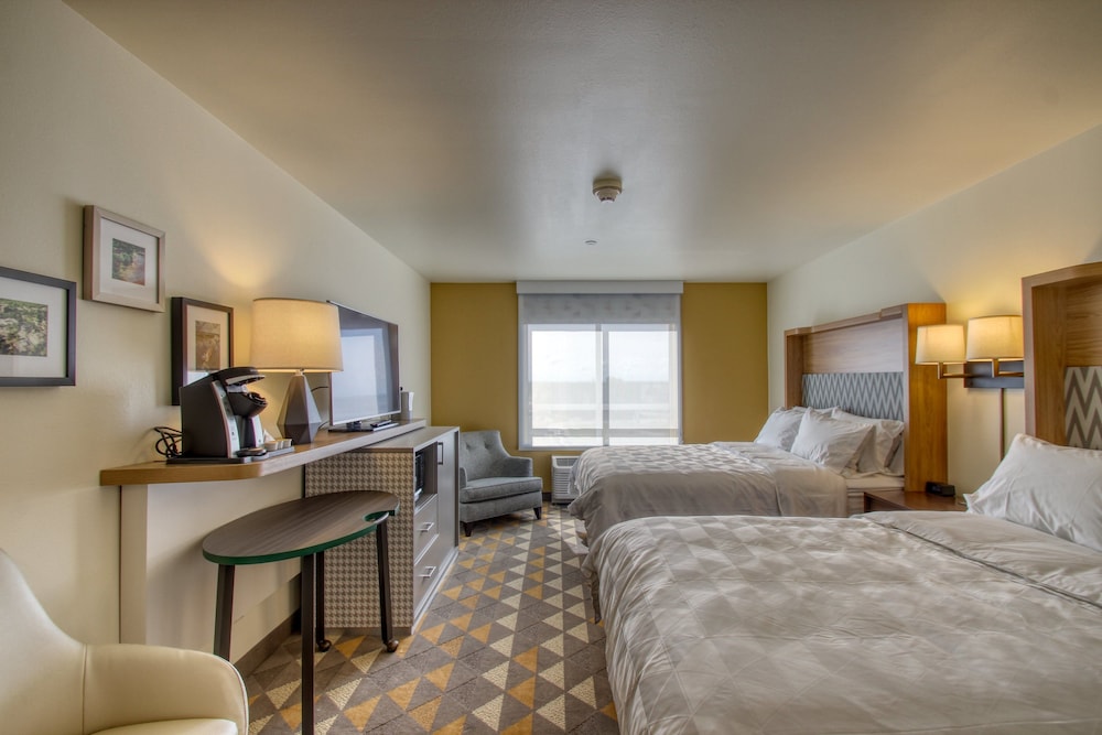 Standard Room, 2 Queen Beds, Accessible Bathtub (Communications, Mobility, Access Tub) photo 1