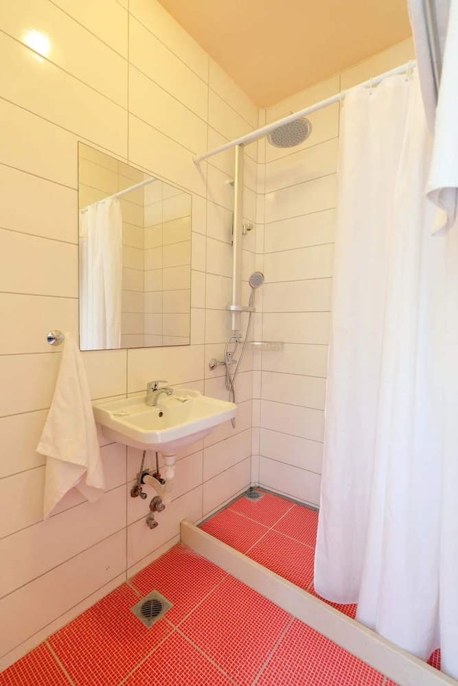 Standard Room, Sea View - Photo 9