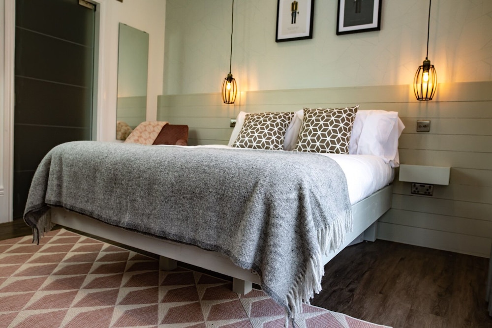 Classic Apartment, Ensuite, City View (Studio Apartmment 10) - Photo 1