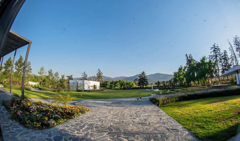Comfort Room, Garden View, Ground Floor photo 2