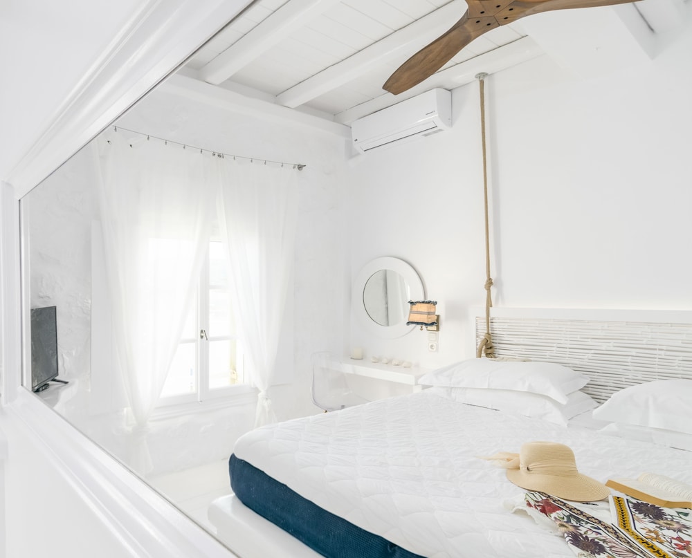 Family Suite, 2 Bedrooms (Green)