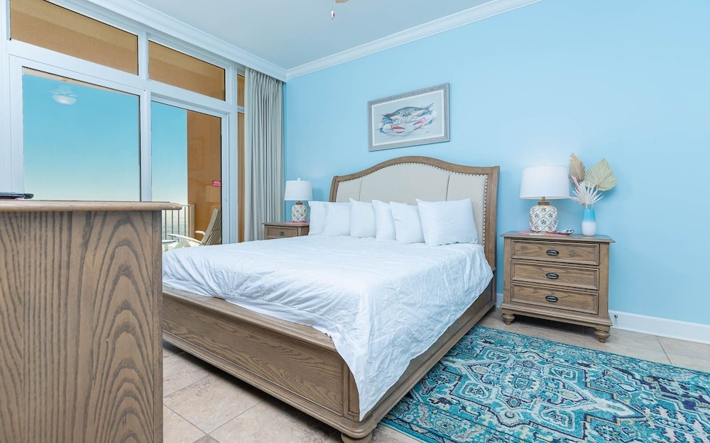Condo, 4 Bedrooms