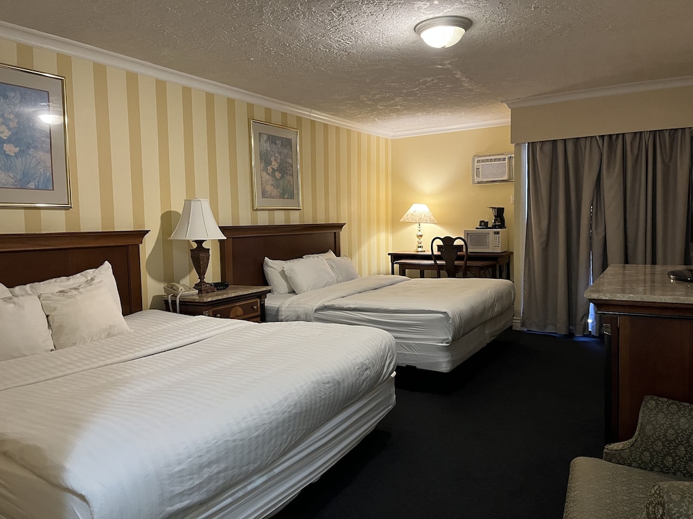 Standard Room photo 2