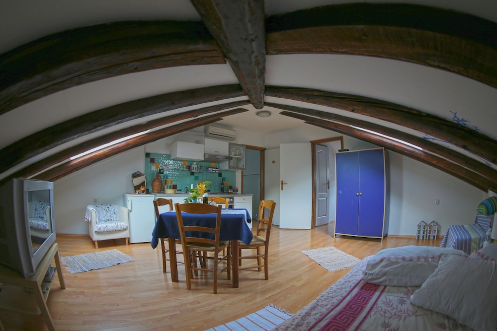 Family Room (Attic)