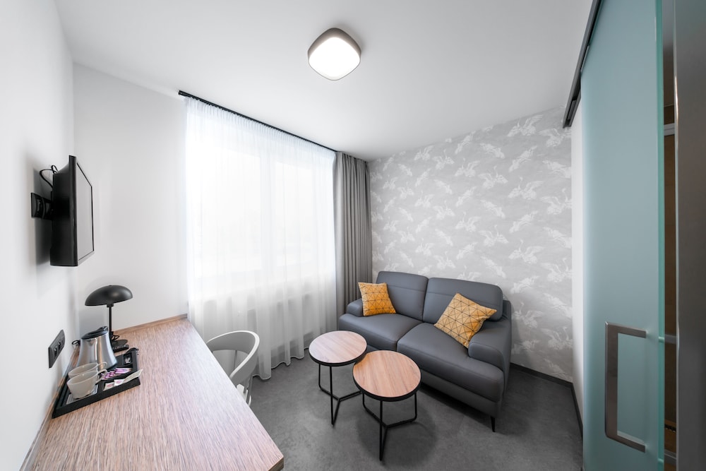 Business Room photo 3