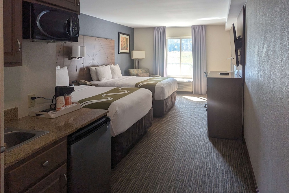 Deluxe Room, 2 Queen Beds, Non Smoking - Photo 3
