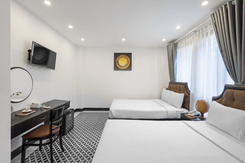 Superior Room, 2 Double Beds, Garden View
