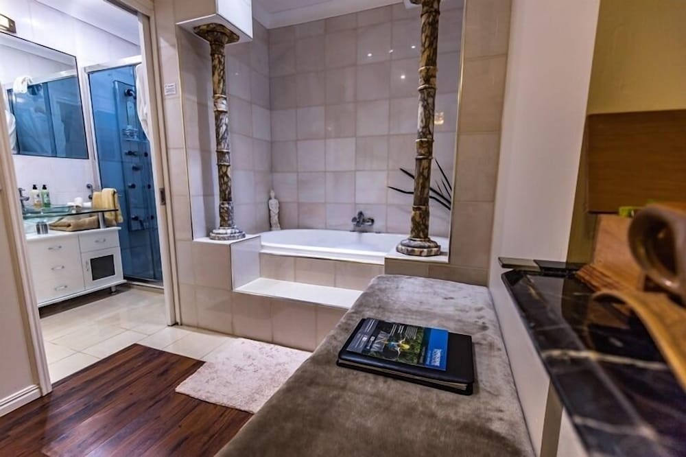 Luxury Suite, 1 Queen Bed