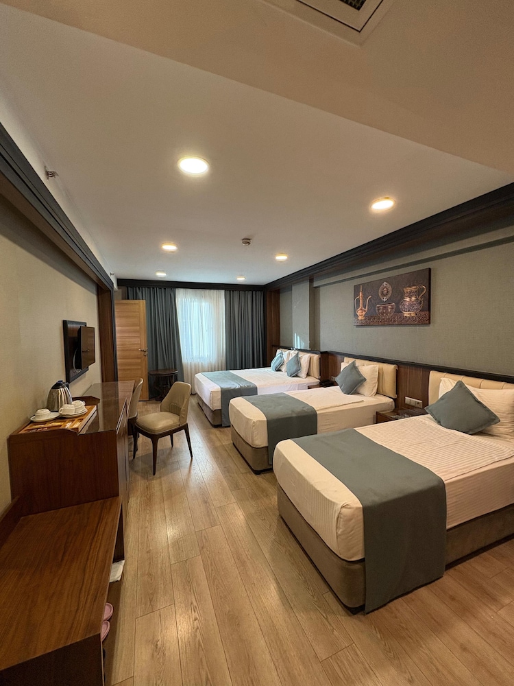 Standard Quadruple Room photo 3