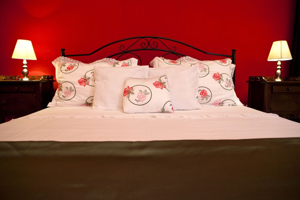 Deluxe Double or Twin Room photo 2