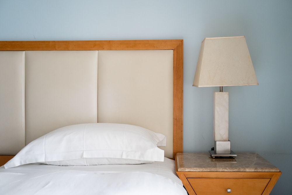 Deluxe Double Room w/ balcony - Photo 7