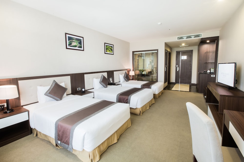Deluxe Triple Room photo 3