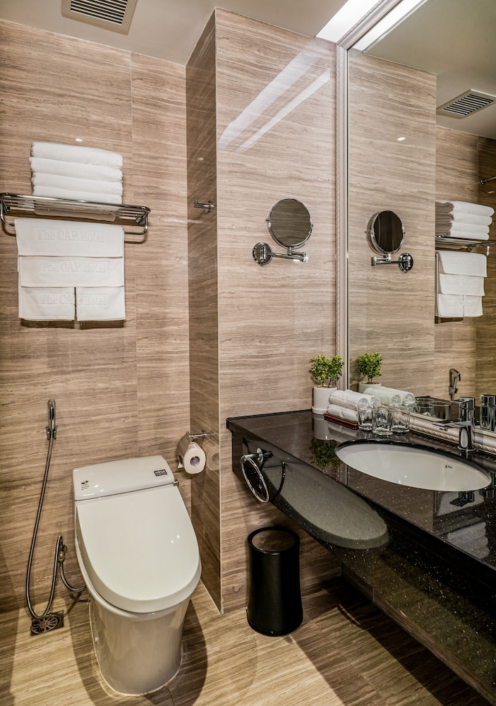 Family Suite, City View - Photo 6