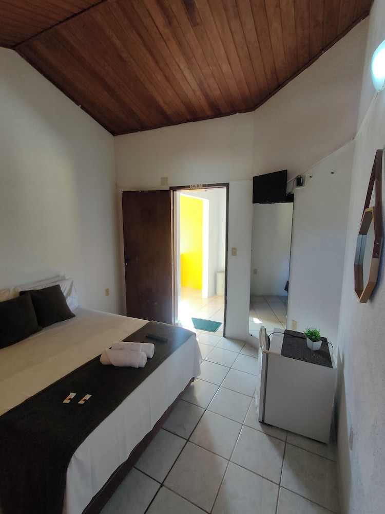 Standard Double or Twin Room photo 3