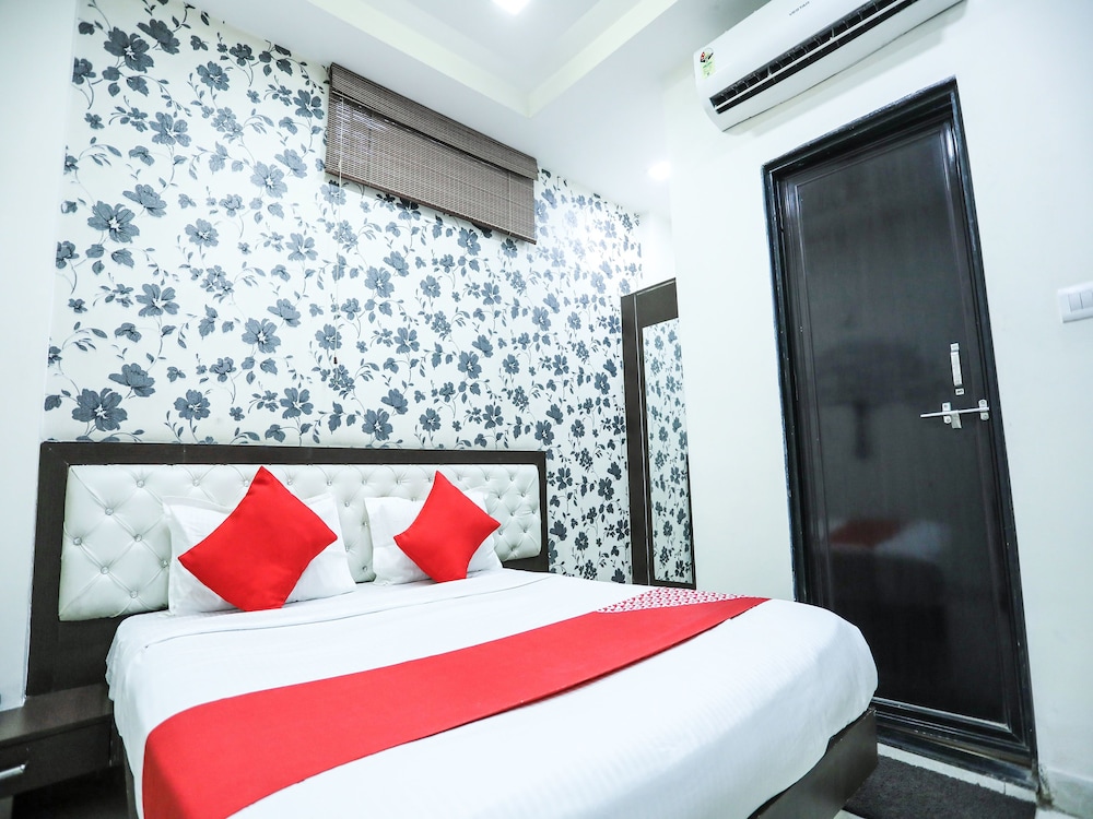 Double Room, 1 Queen Bed