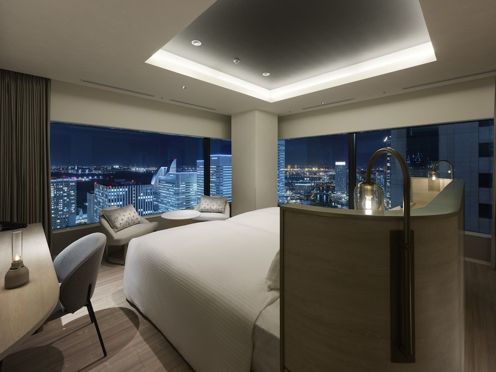 Deluxe , 2 beds , corner room, Non Smoking thumbnail 6