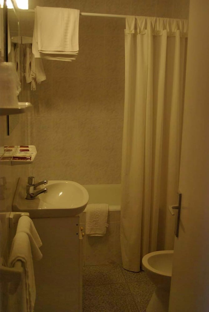Double Room Single Use photo 3
