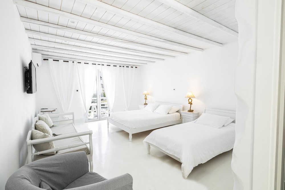 Triple Room - Photo 1