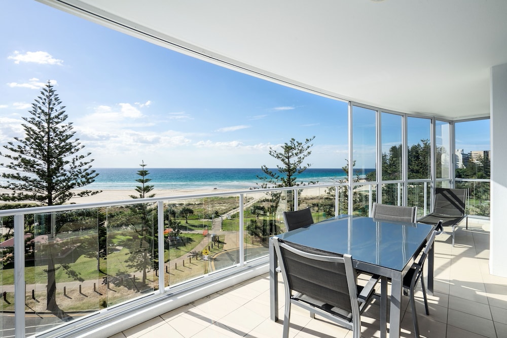 Apartment, 2 Bedrooms, Beach View - Photo 10