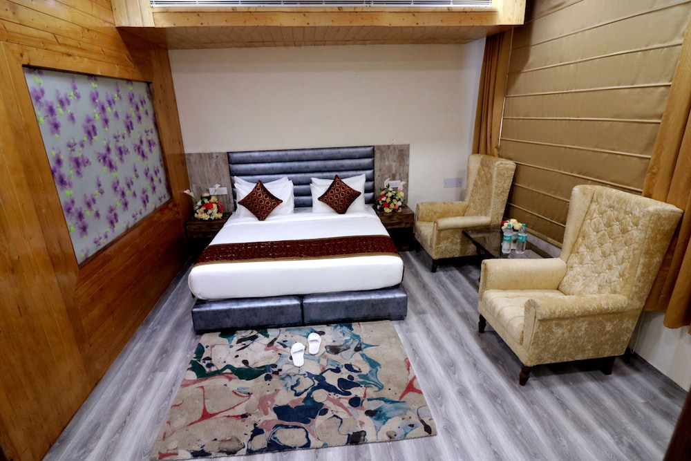 Royal Suite - Photo 4